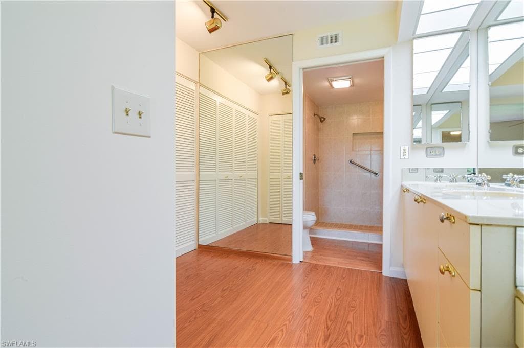 2063 W Lakeview BLVD # B2, NORTH FORT MYERS FL 33903-39