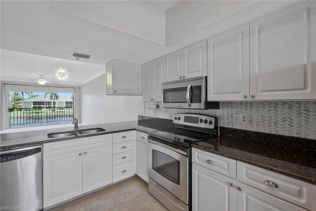 4550 SE 5th PL # 202, CAPE CORAL FL 33904-5