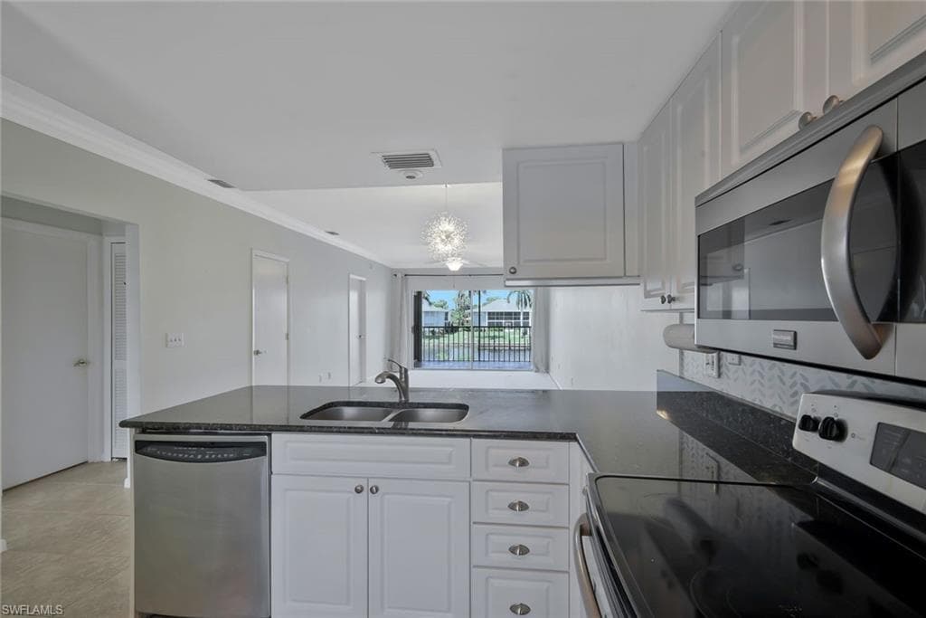 4550 SE 5th PL # 202, CAPE CORAL FL 33904-6