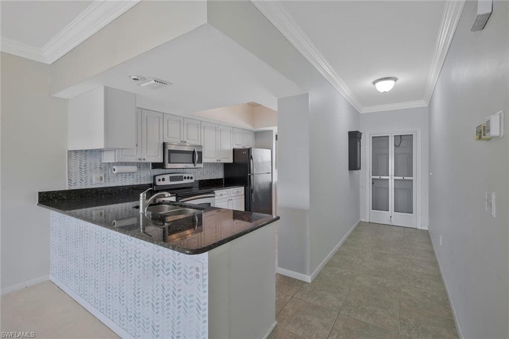 4550 SE 5th PL # 202, CAPE CORAL FL 33904-7