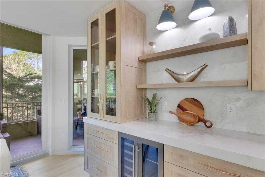 2728 Tiburon BLVD E # 302, NAPLES FL 34109-11