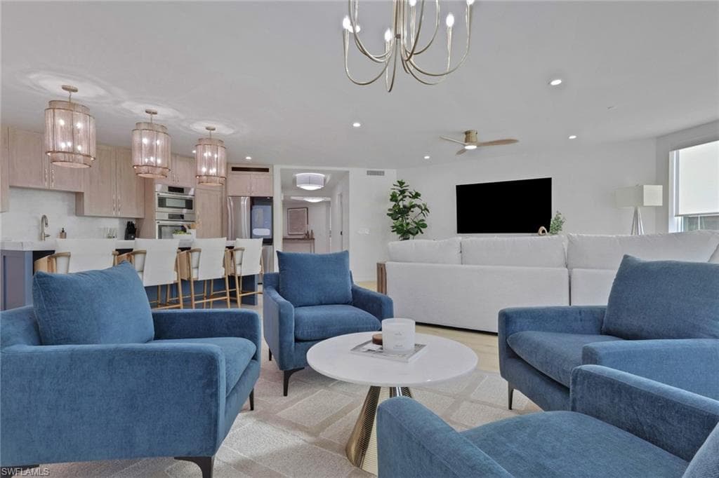 2728 Tiburon BLVD E # 302, NAPLES FL 34109-8