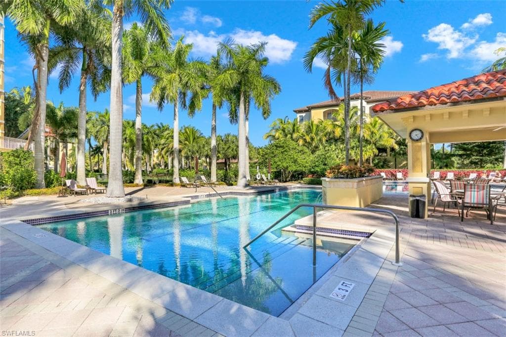 2728 Tiburon BLVD E # 302, NAPLES FL 34109-28
