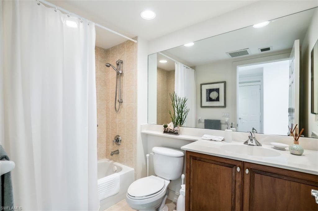 2728 Tiburon BLVD E # 302, NAPLES FL 34109-24