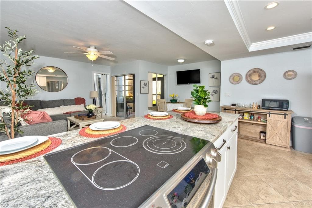 3655 Boca Ciega DR # 111, NAPLES FL 34112-7