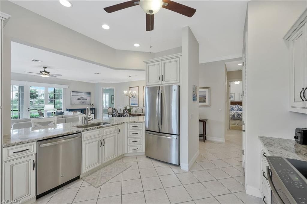 5012 Maxwell CIR # 101, NAPLES FL 34105-6