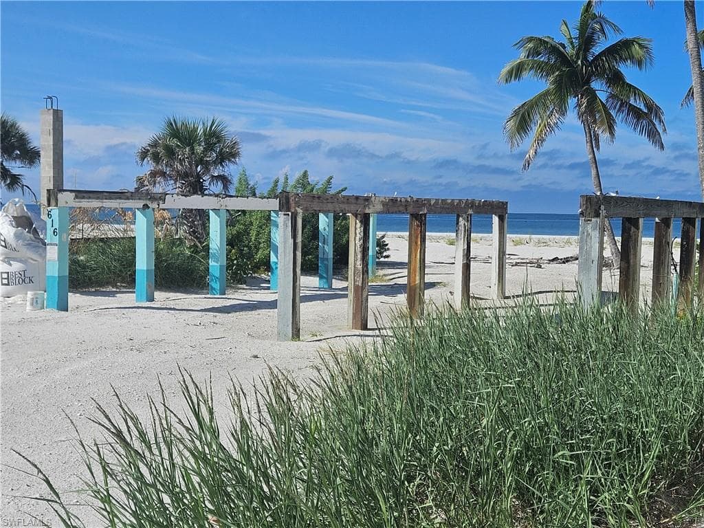 616 Estero BLVD, FORT MYERS BEACH FL 33931-12