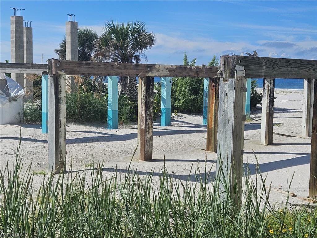 616 Estero BLVD, FORT MYERS BEACH FL 33931-11