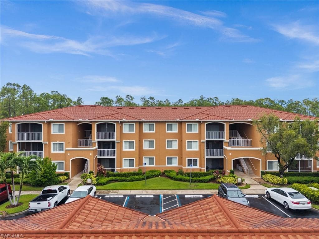 1875 Florida Club DR # 7107, NAPLES FL 34112-31