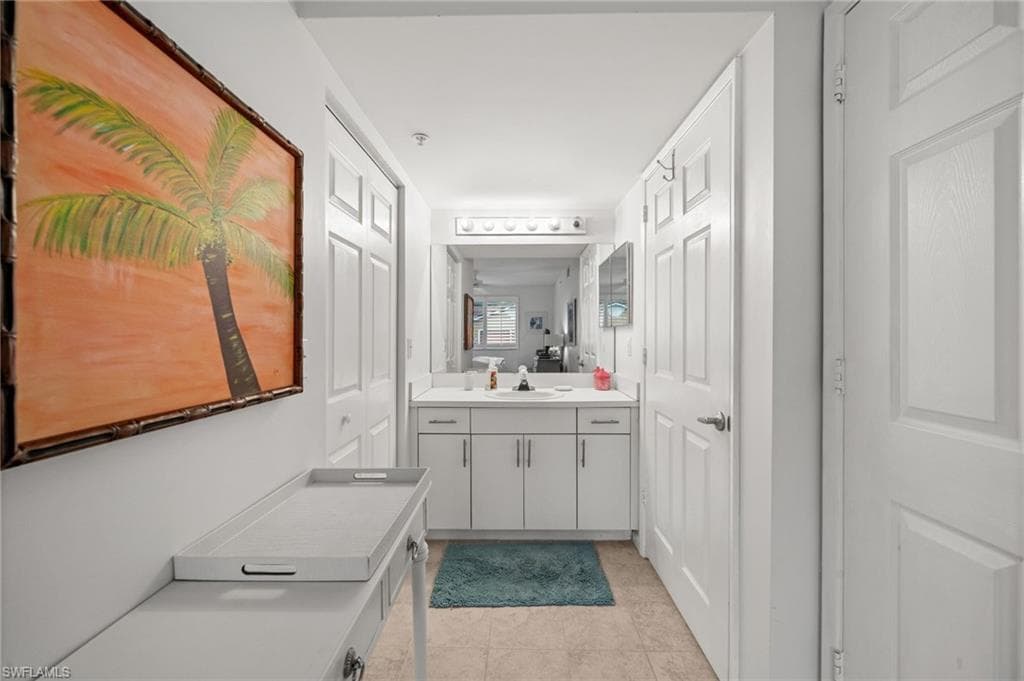 1875 Florida Club DR # 7107, NAPLES FL 34112-19