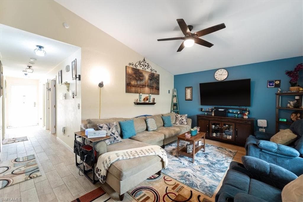 2984 Lincoln BLVD, FORT MYERS FL 33916-1