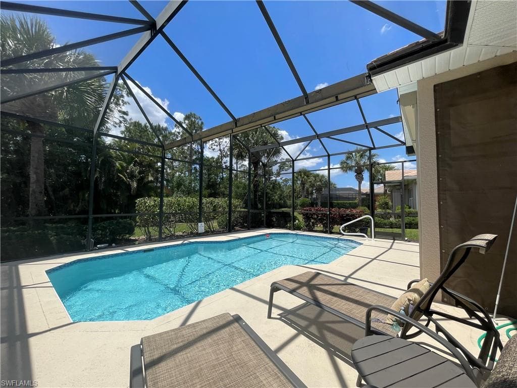 10630 Camarelle CIR-12