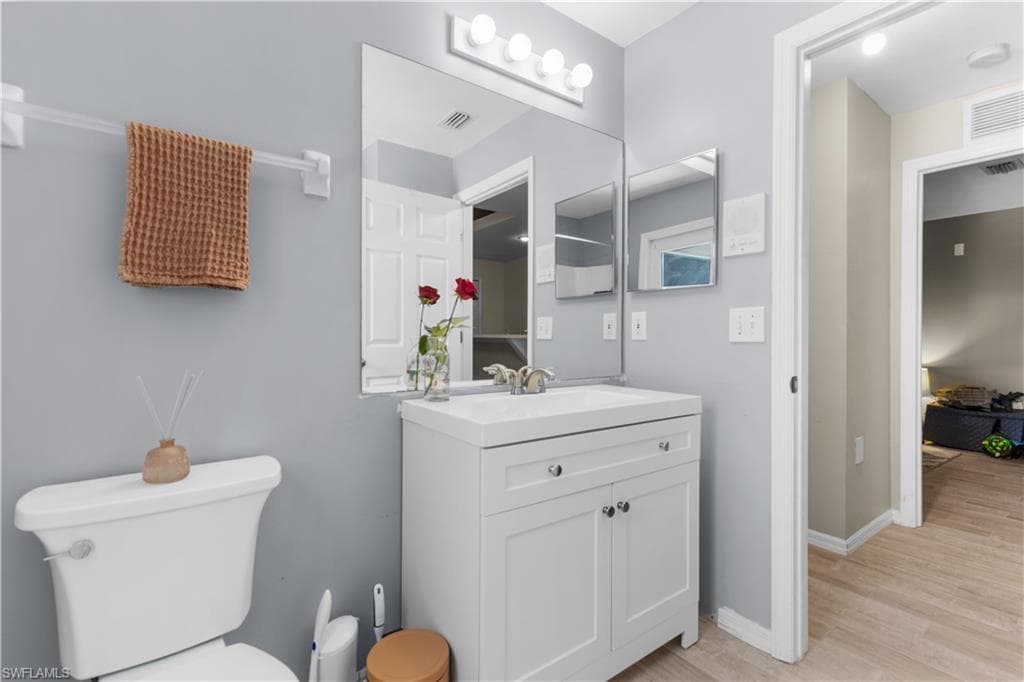 11568 Forest Mere DR, BONITA SPRINGS FL 34135-11