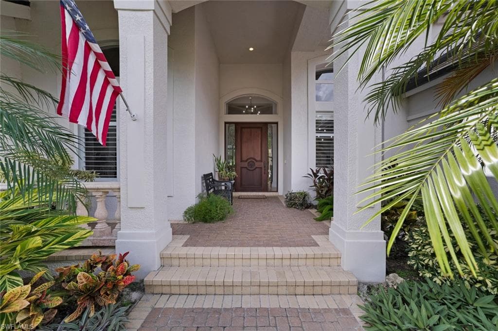 12901 Pond Apple DR E, NAPLES FL 34119-2