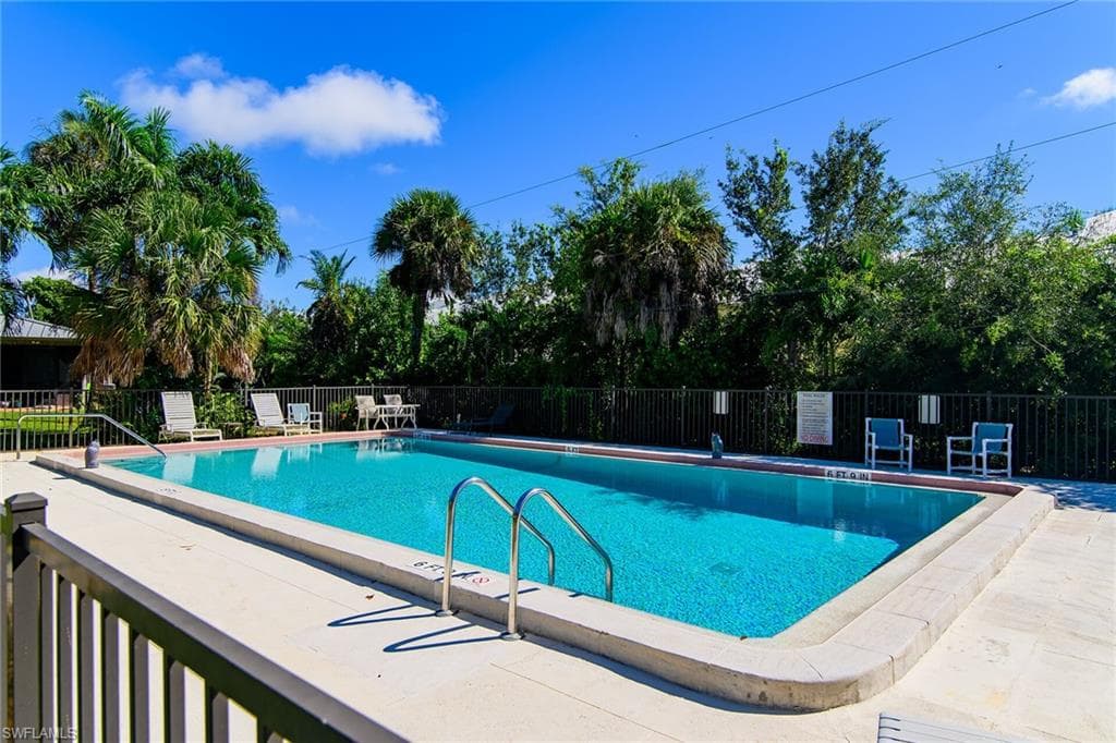 900 Henderson Creek DR # C115, NAPLES FL 34114-2