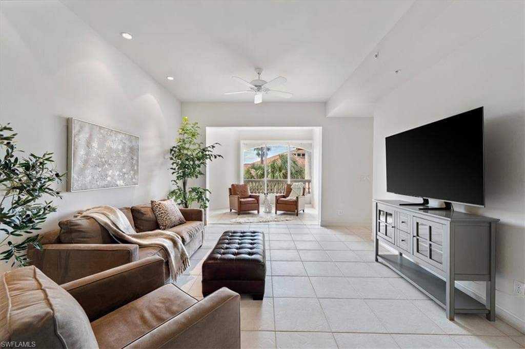 1845 Les Chateaux BLVD # 303, NAPLES FL 34109-12