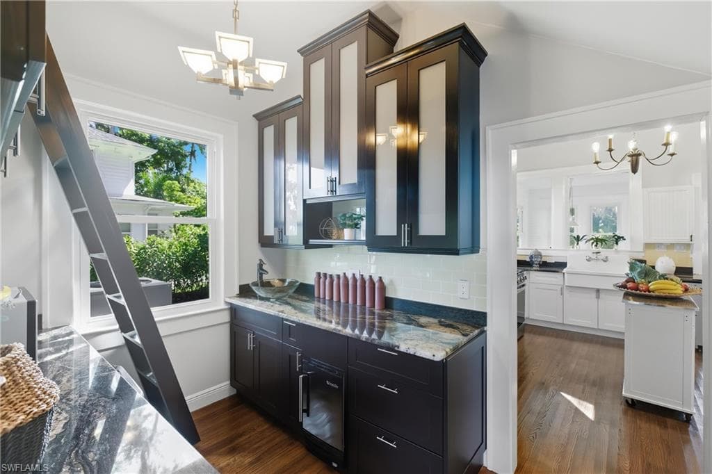 101 Fairview AVE, FORT MYERS FL 33905-15