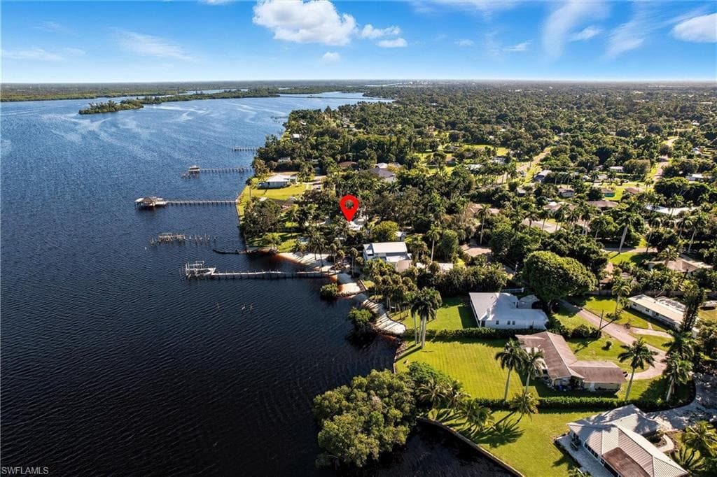 101 Fairview AVE, FORT MYERS FL 33905-47