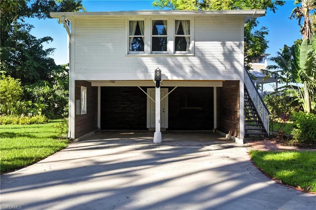 101 Fairview AVE, FORT MYERS FL 33905-38