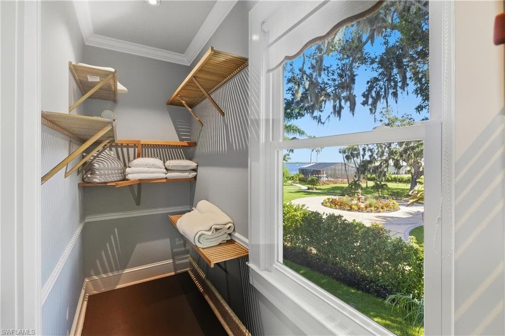 101 Fairview AVE, FORT MYERS FL 33905-24