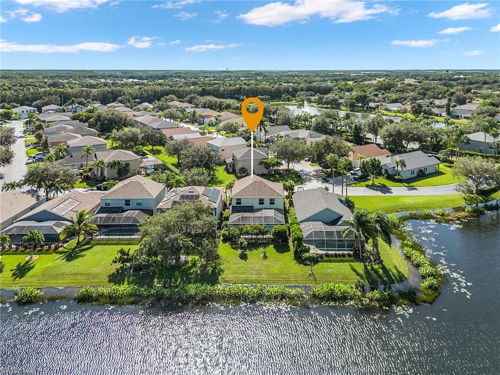 9021 Falcon Pointe LOOP, FORT MYERS FL 33912-2