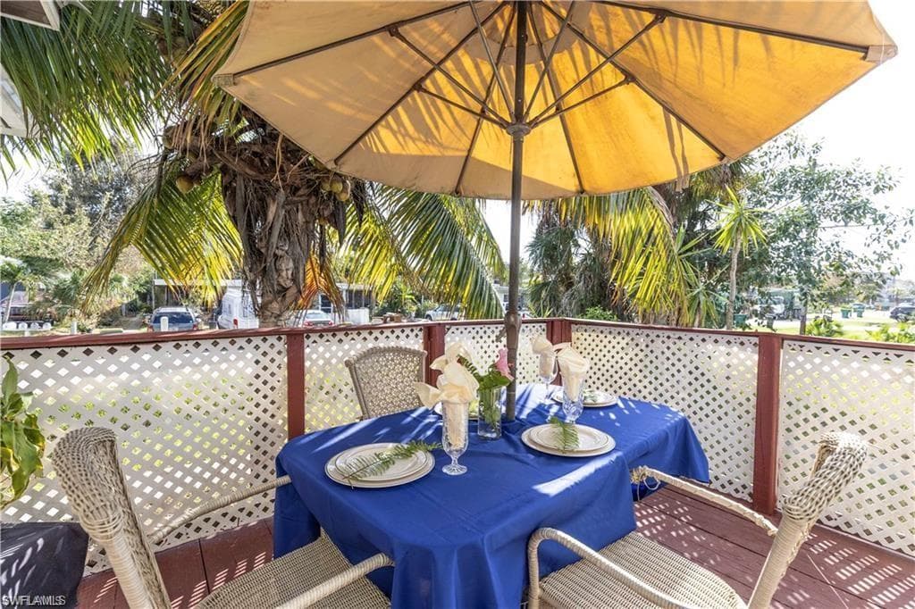 3117 Areca AVE, NAPLES FL 34112-20