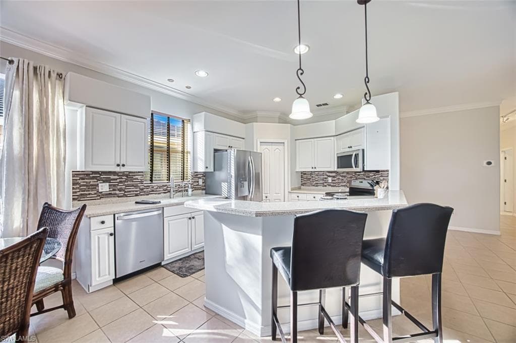 2261 Carnaby CT, LEHIGH ACRES FL 33973-2