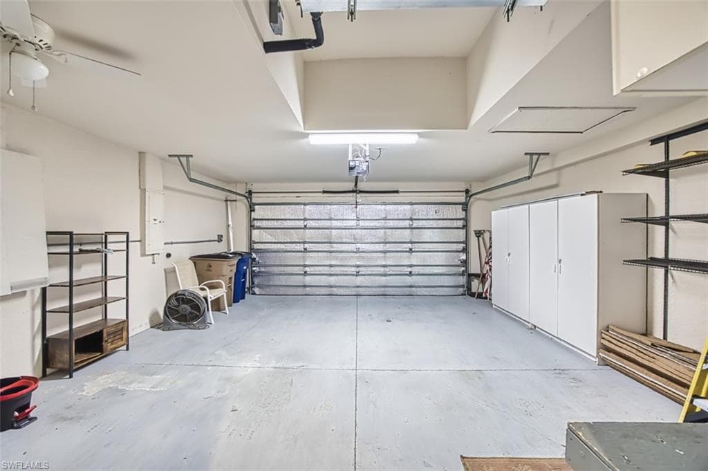 2261 Carnaby CT, LEHIGH ACRES FL 33973-32