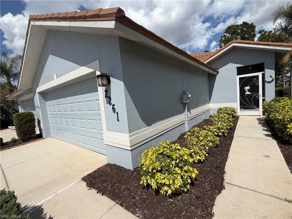 2261 Carnaby CT, LEHIGH ACRES FL 33973-13