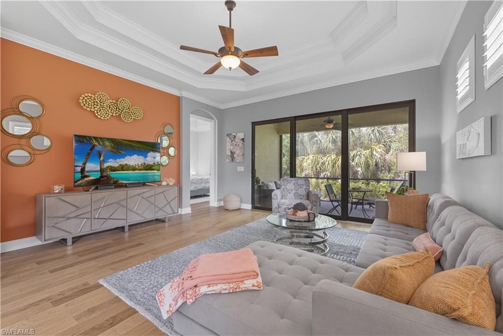 9475 Isla Bella CIR, BONITA SPRINGS FL 34135-13