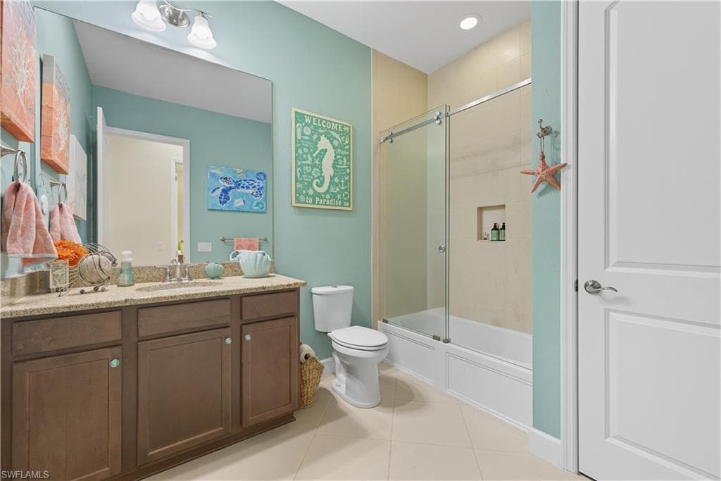 9475 Isla Bella CIR, BONITA SPRINGS FL 34135-17