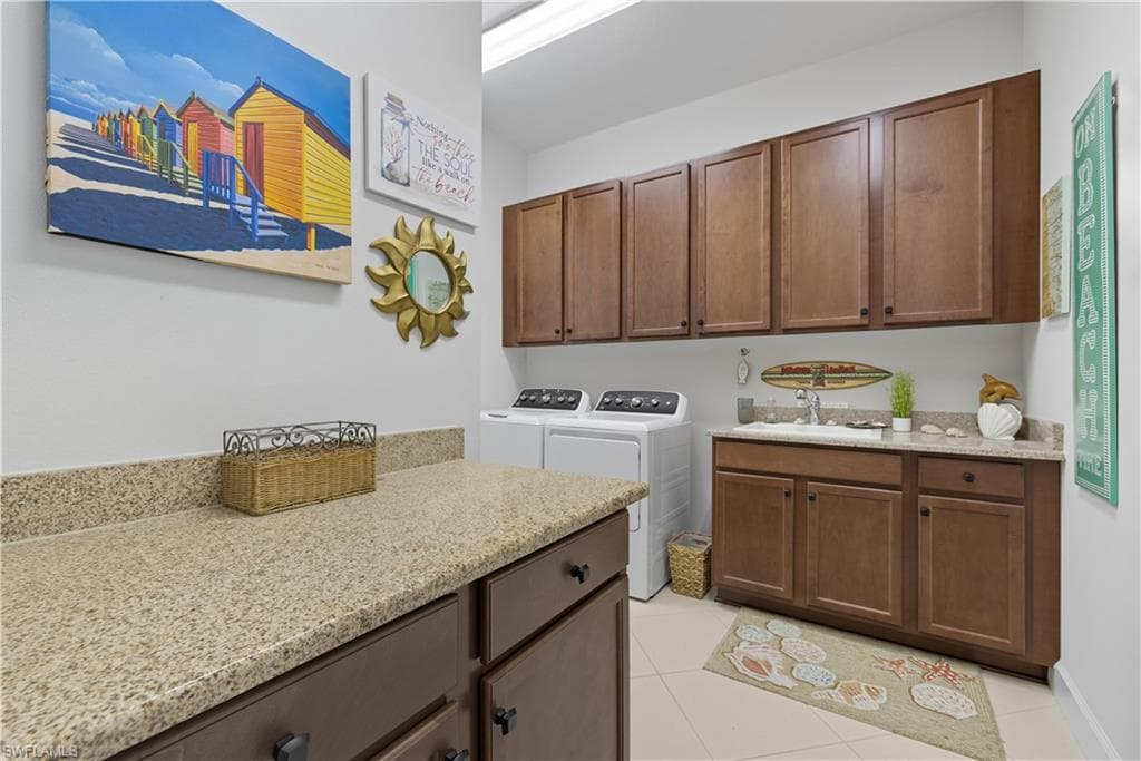 9475 Isla Bella CIR, BONITA SPRINGS FL 34135-18