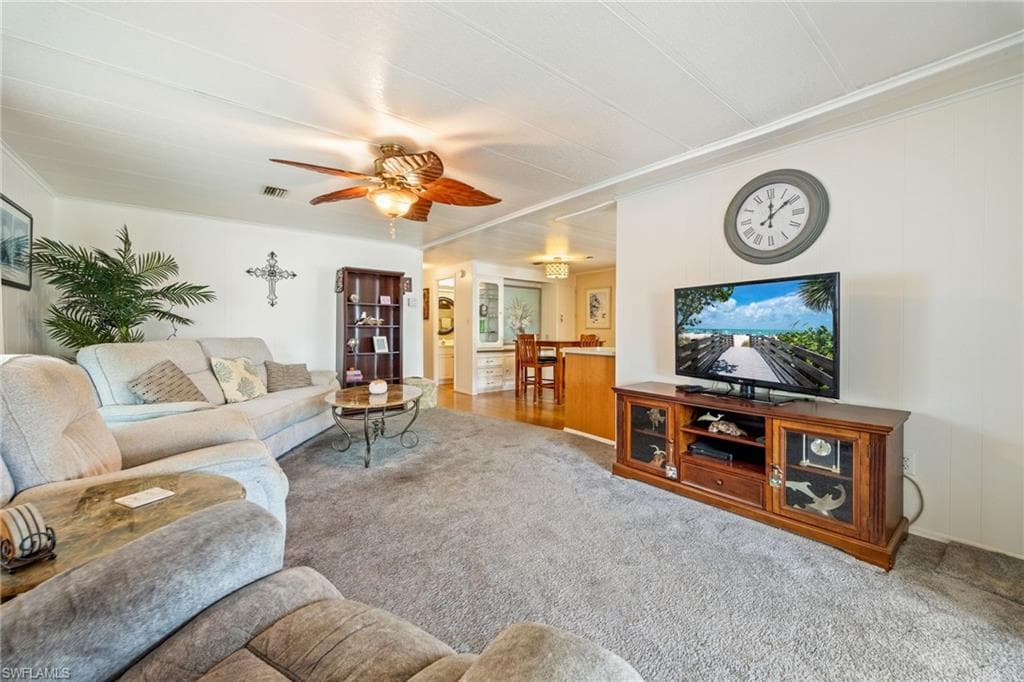 487 Jacklin LN, NORTH FORT MYERS FL 33903-6