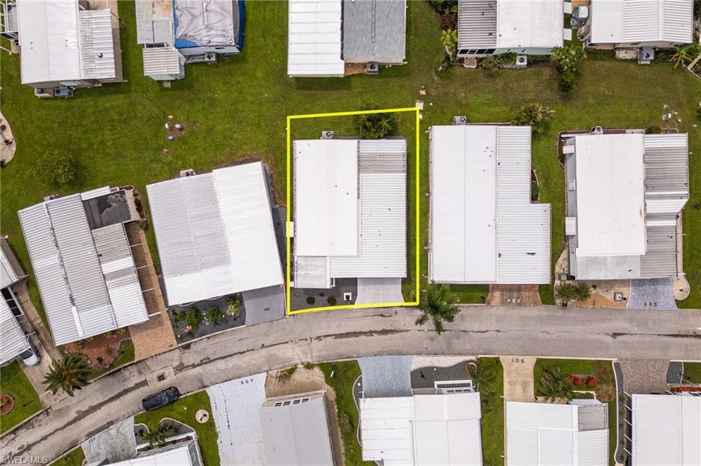 487 Jacklin LN, NORTH FORT MYERS FL 33903-27