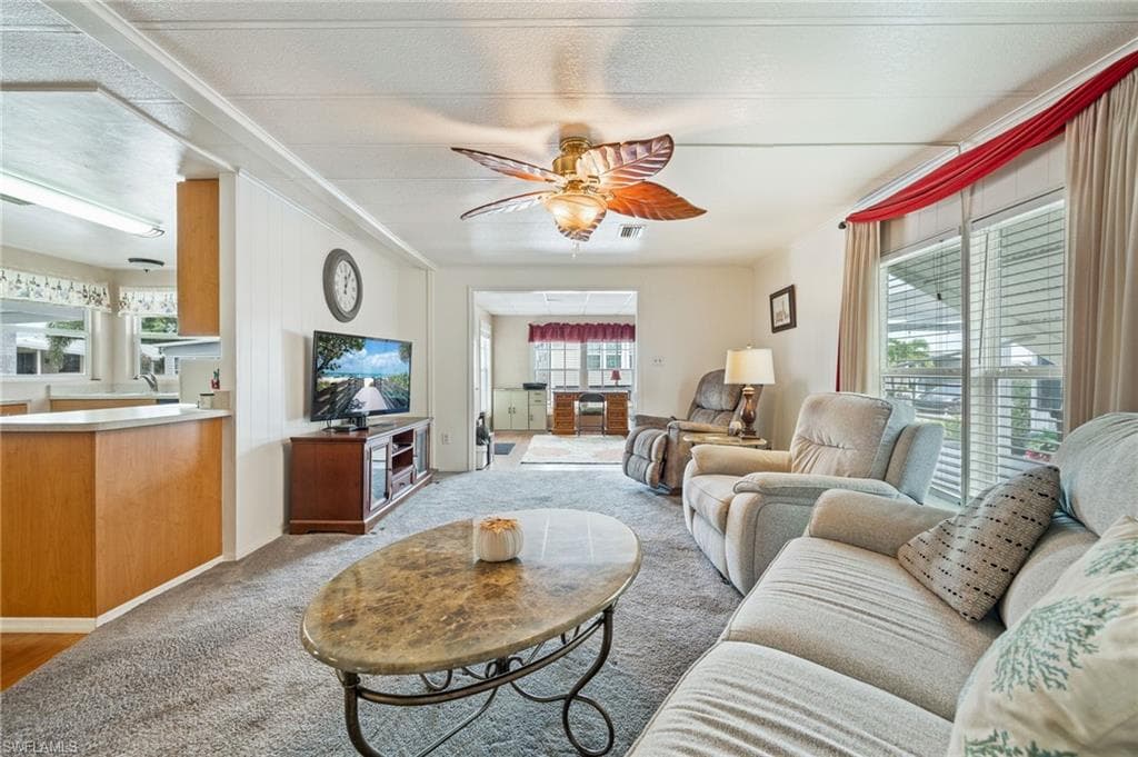 487 Jacklin LN, NORTH FORT MYERS FL 33903-8