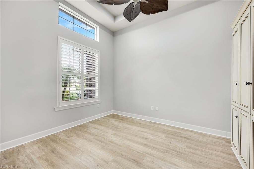 9180 Ores CIR, NAPLES FL 34120-22