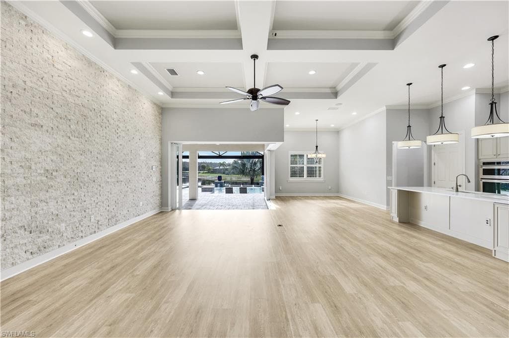 9180 Ores CIR, NAPLES FL 34120-5