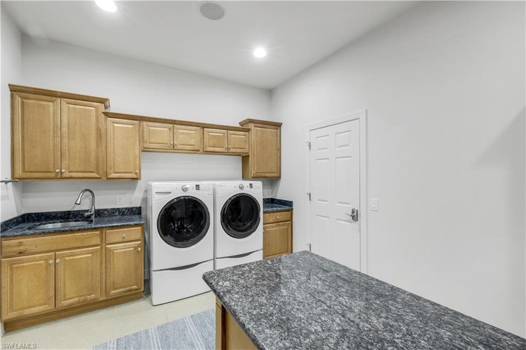 9180 Ores CIR, NAPLES FL 34120-27