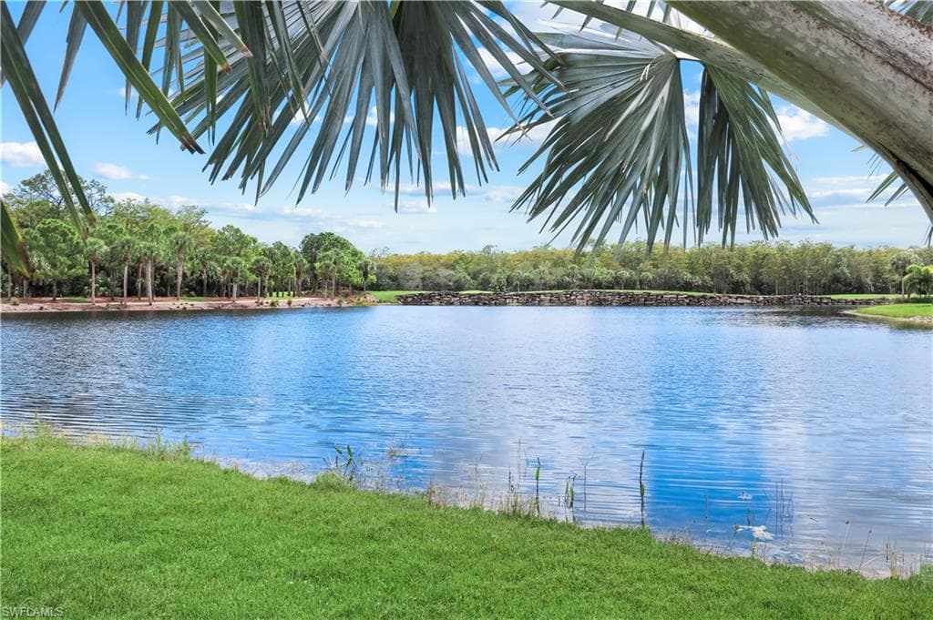 9180 Ores CIR, NAPLES FL 34120-38