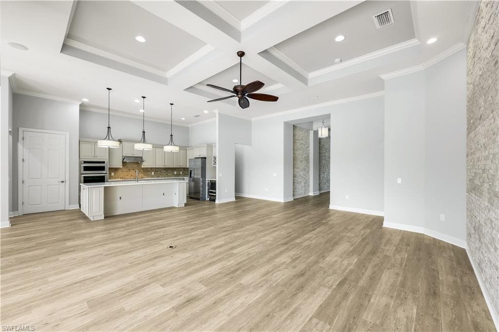 9180 Ores CIR, NAPLES FL 34120-7