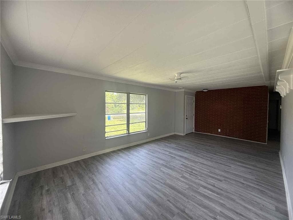 8281 Sevigny DR, NORTH FORT MYERS FL 33917-2