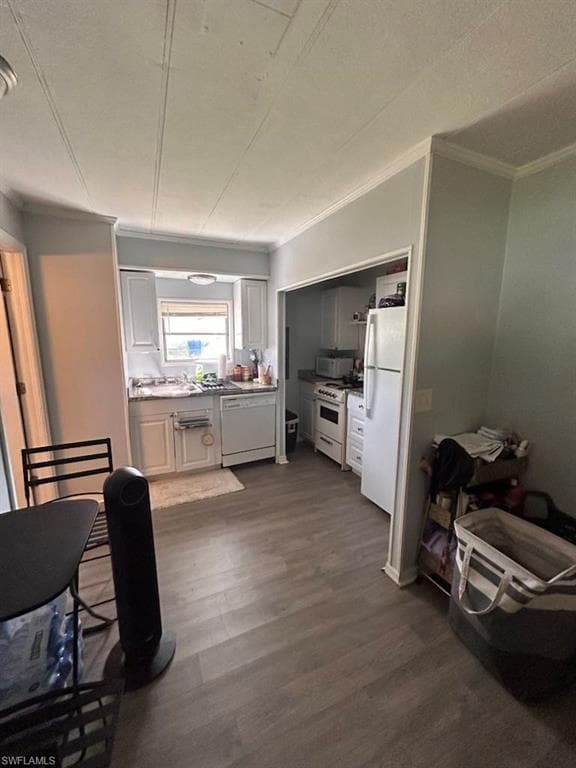 8281 Sevigny DR, NORTH FORT MYERS FL 33917-18