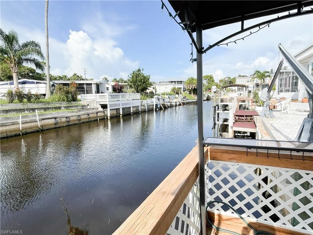 4700 Leilani LN, BONITA SPRINGS FL 34134-1
