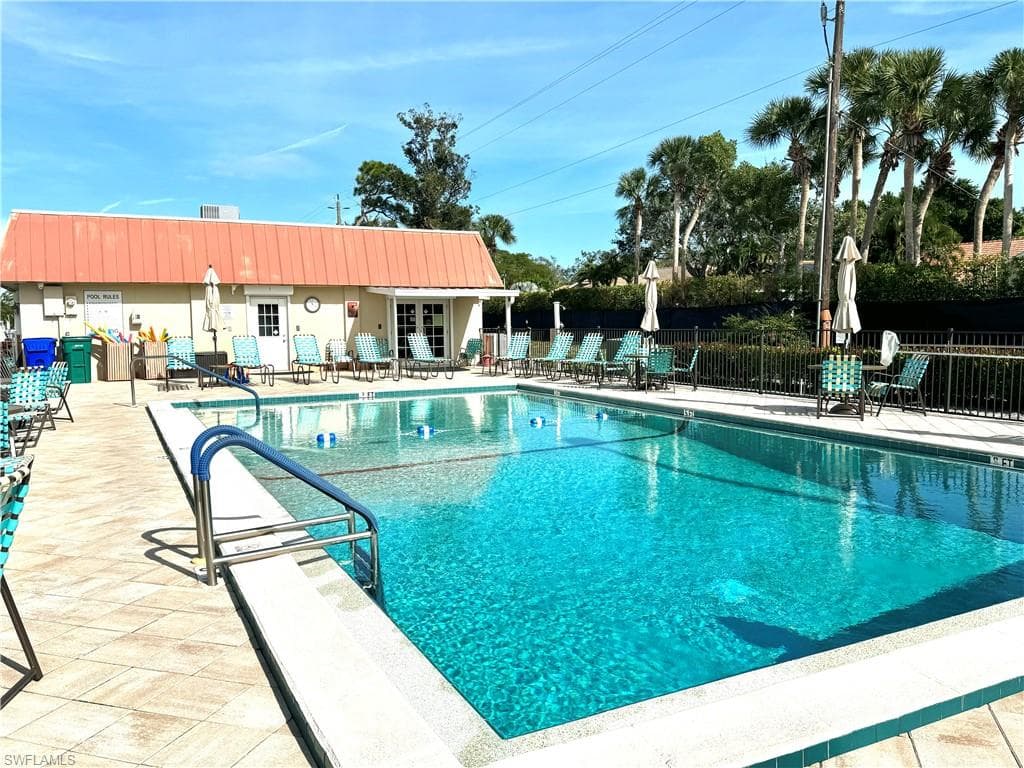 4700 Leilani LN, BONITA SPRINGS FL 34134-31