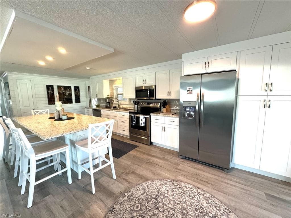 4700 Leilani LN, BONITA SPRINGS FL 34134-17