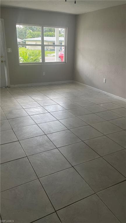 1001 Coolidge AVE, LEHIGH ACRES FL 33936-4