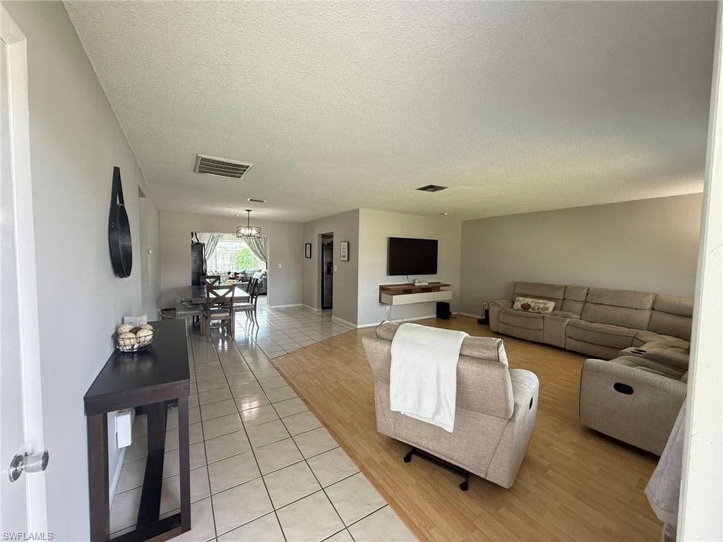 720 Shadyside ST, LEHIGH ACRES FL 33936-2