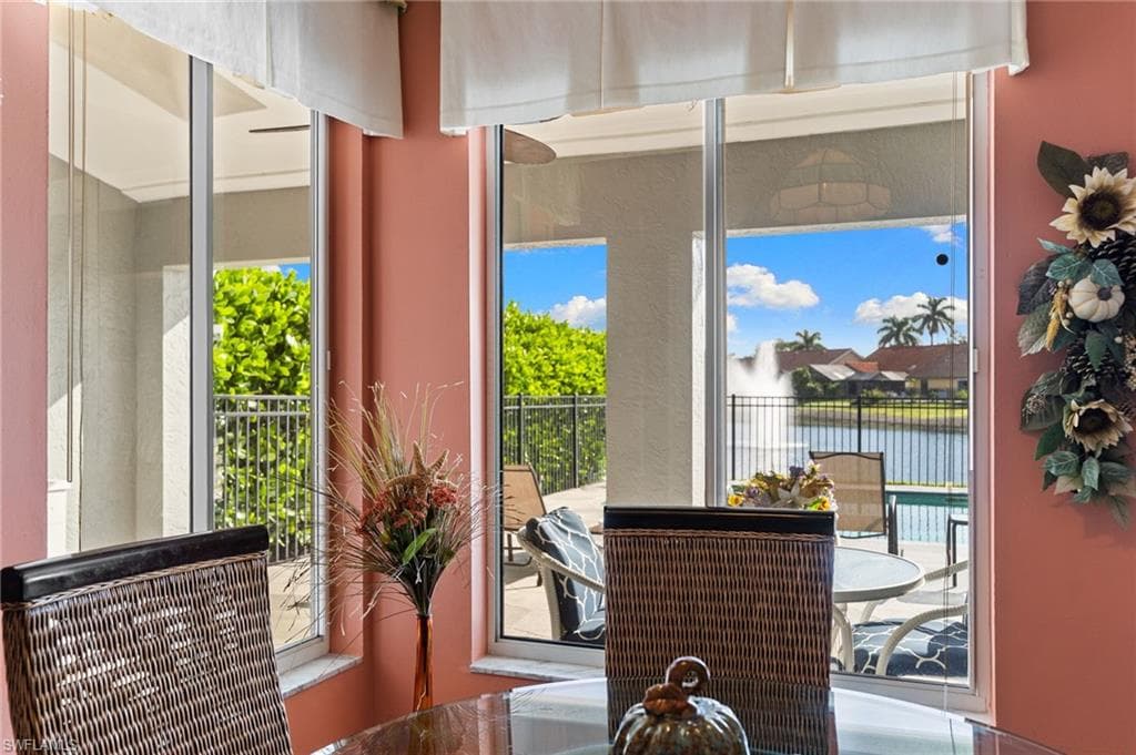 200 Saint James WAY, NAPLES FL 34104-12