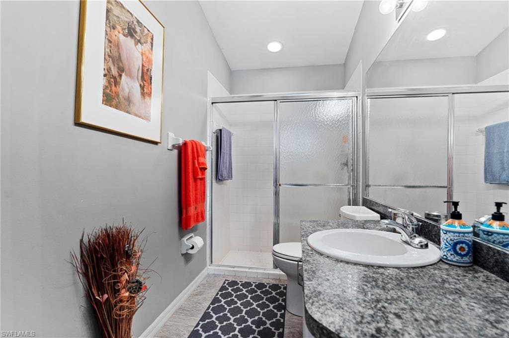 200 Saint James WAY, NAPLES FL 34104-21