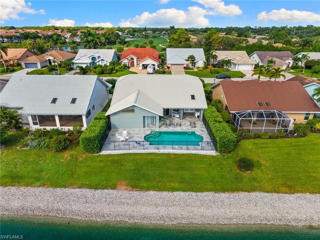 200 Saint James WAY, NAPLES FL 34104-31